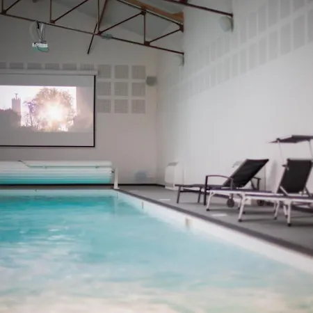 Moderne Proche Du Mans Avec Piscine Interieure Villa *